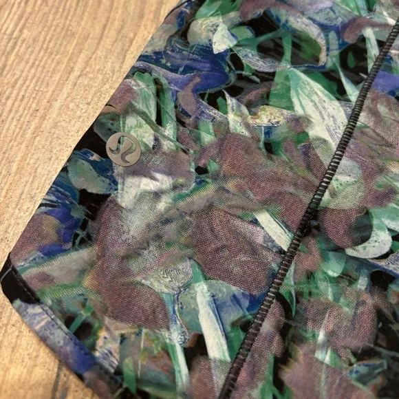 LULULEMON Track That 5" Short Rapid Flourish Multi Size 4 - Picture 13 of 14